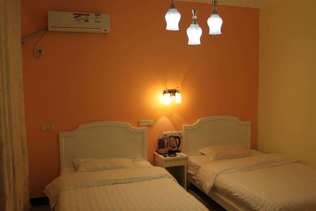 Yangshuo Romantic Inn Яншо Экстерьер фото