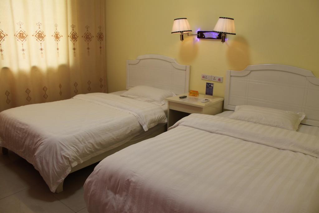 Yangshuo Romantic Inn Яншо Экстерьер фото