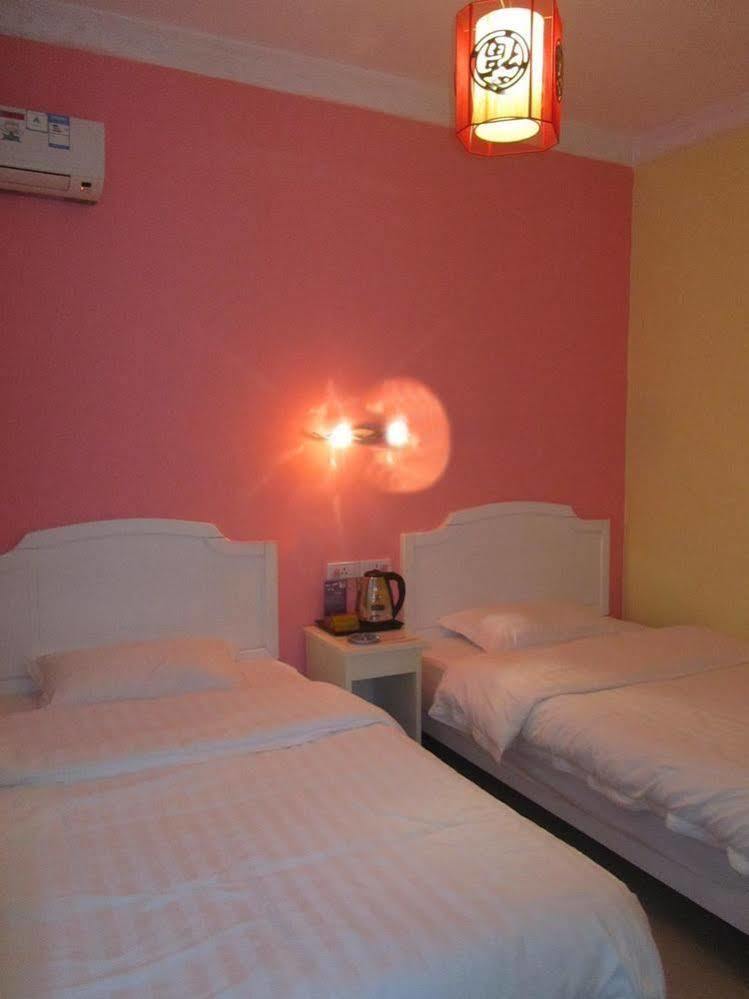 Yangshuo Romantic Inn Яншо Экстерьер фото