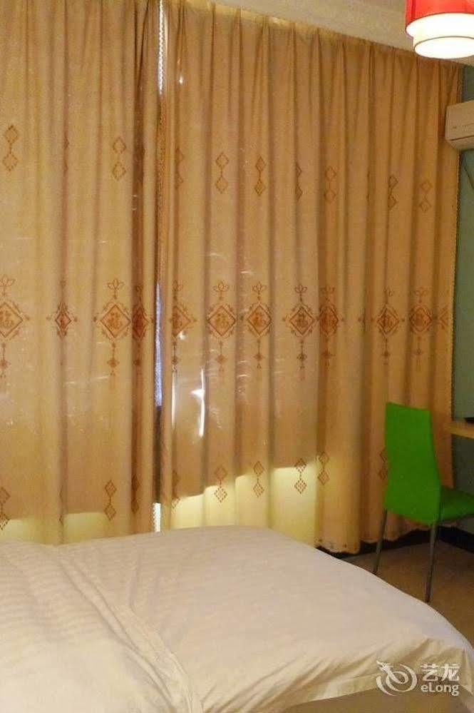 Yangshuo Romantic Inn Яншо Экстерьер фото